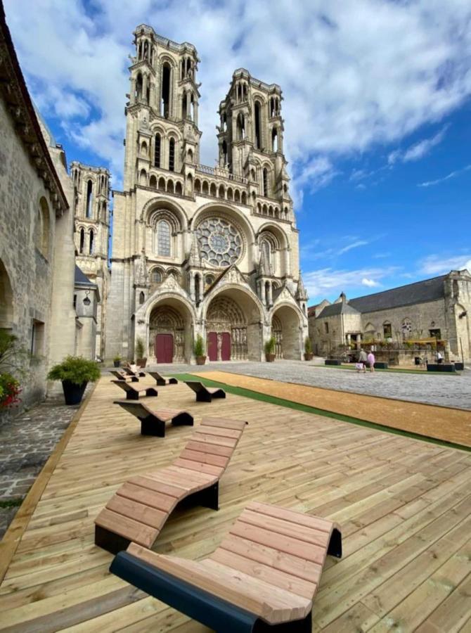 L'Escapade Apartment Laon Exterior photo